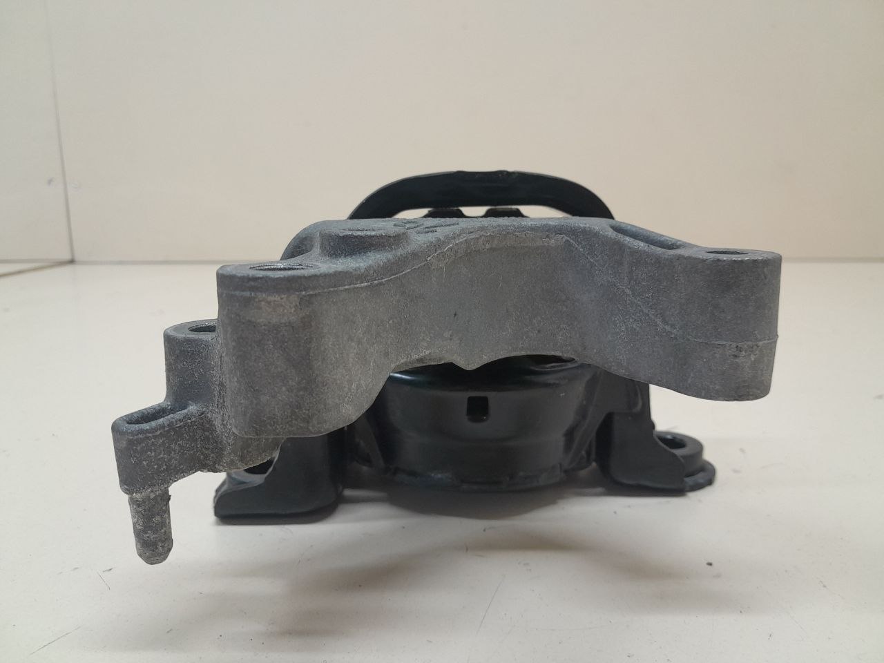 Опора двигателя правая Nissan Qashqai (J11) 2014> Опора двигателя правая Nissan Qashqai (J11) 2014>