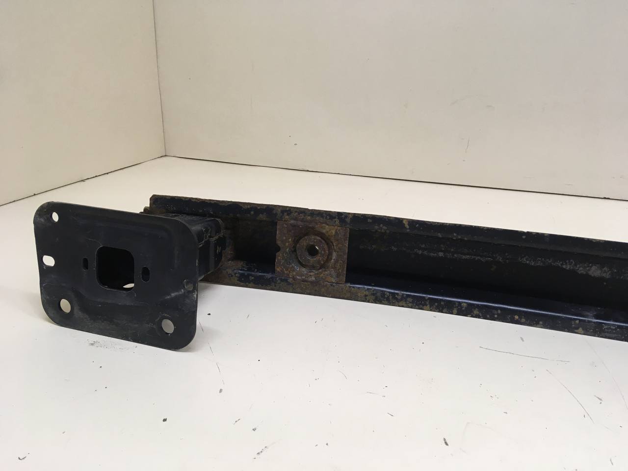 Усилитель заднего бампера Ford Focus 2 (DB) 2008-2011