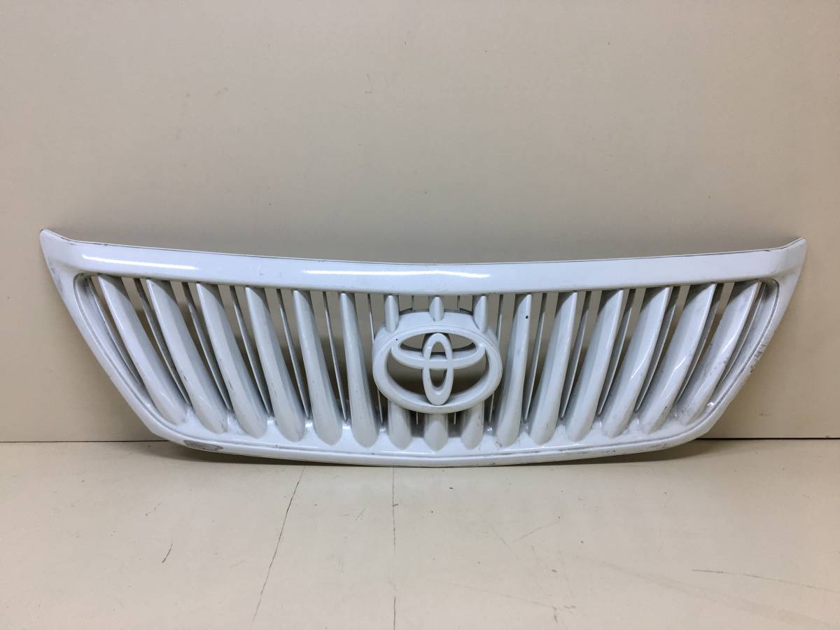 Решетка радиатора Toyota Harrier (U30) 2003-2013