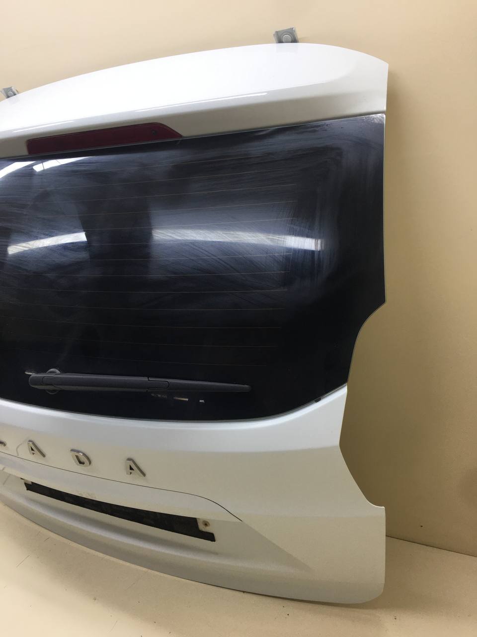 Дверь багажника со стеклом Lada X-RAY 2016>