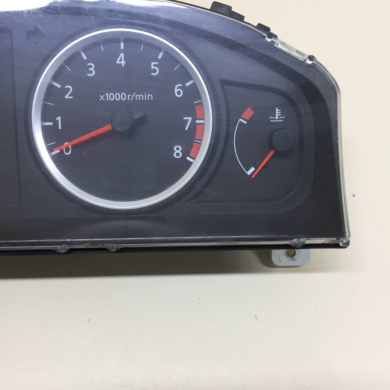 Панель приборов Nissan Almera (N16) 2000-2006 Панель приборов Nissan Almera (N16) 2000-2006