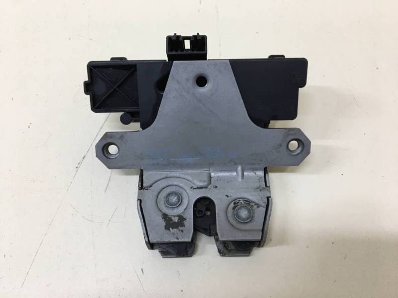Замок багажника Ford C-MAX 2003-2010