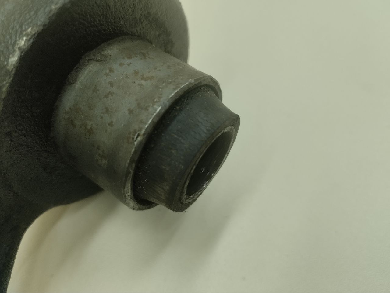 Рычаг передний нижний левый Chevrolet Niva 2009-2020