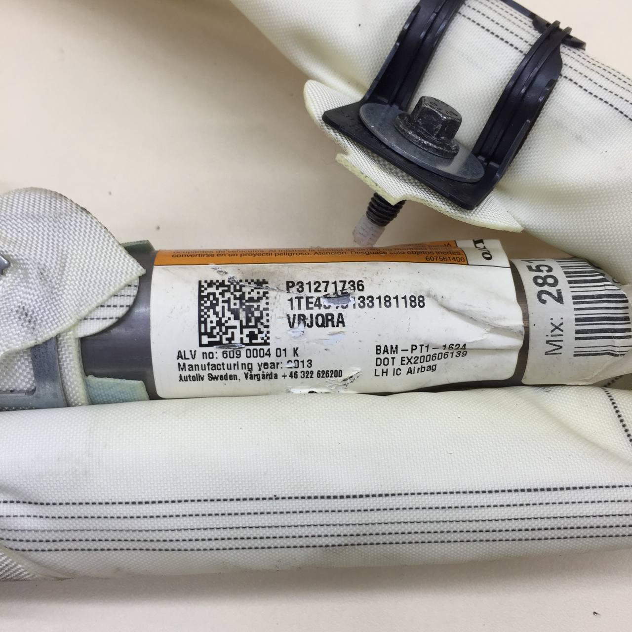 Подушка безопасности боковая (шторка) Volvo XC60 2008-2017