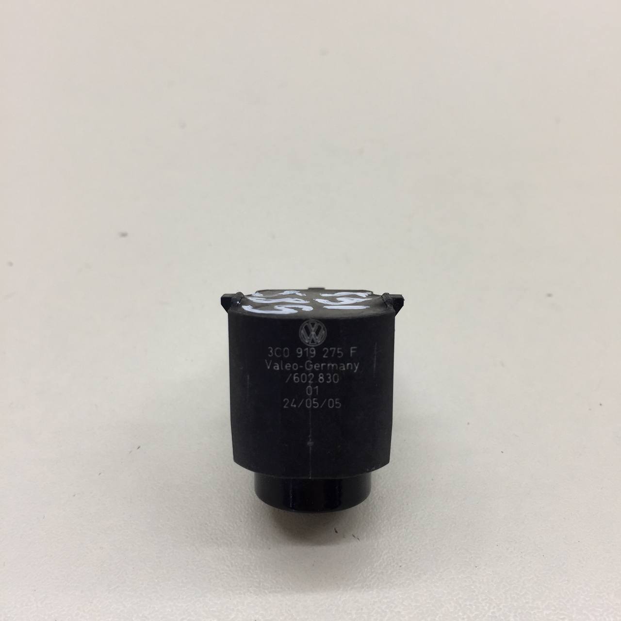 Датчик парковки Volkswagen Passat B6 2005-2010 Датчик парковки Volkswagen Passat B6 2005-2010