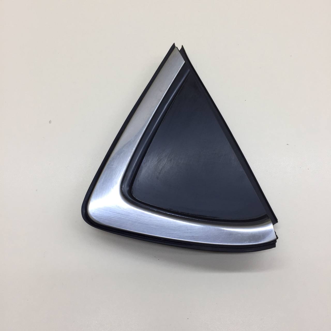 Накладка заднего крыла правого Mazda Mazda 6 (GH) 2007-2012