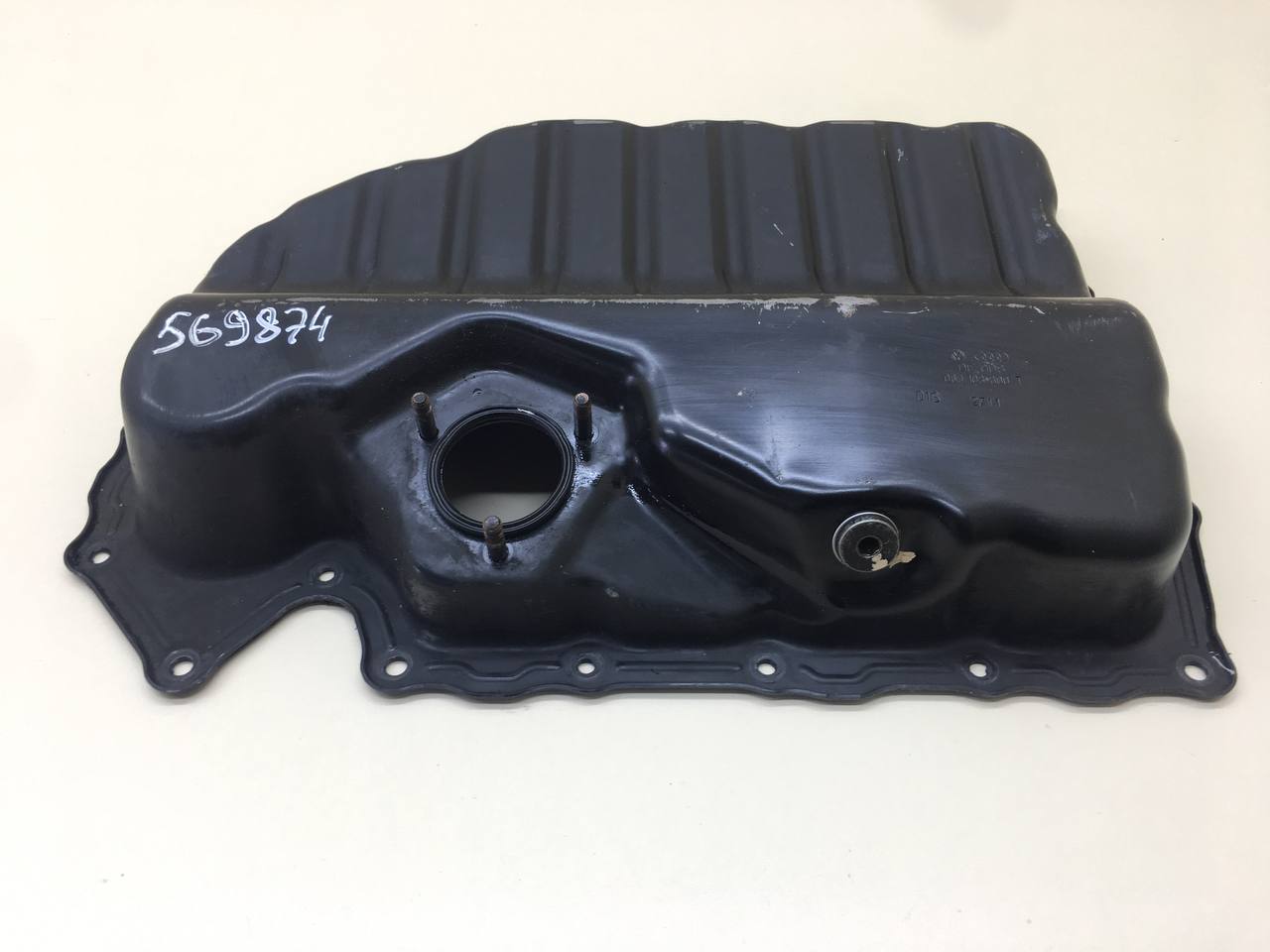 Поддон масляный двигателя Volkswagen Passat B7 2011-2015 Поддон масляный двигателя Volkswagen Passat B7 2011-2015