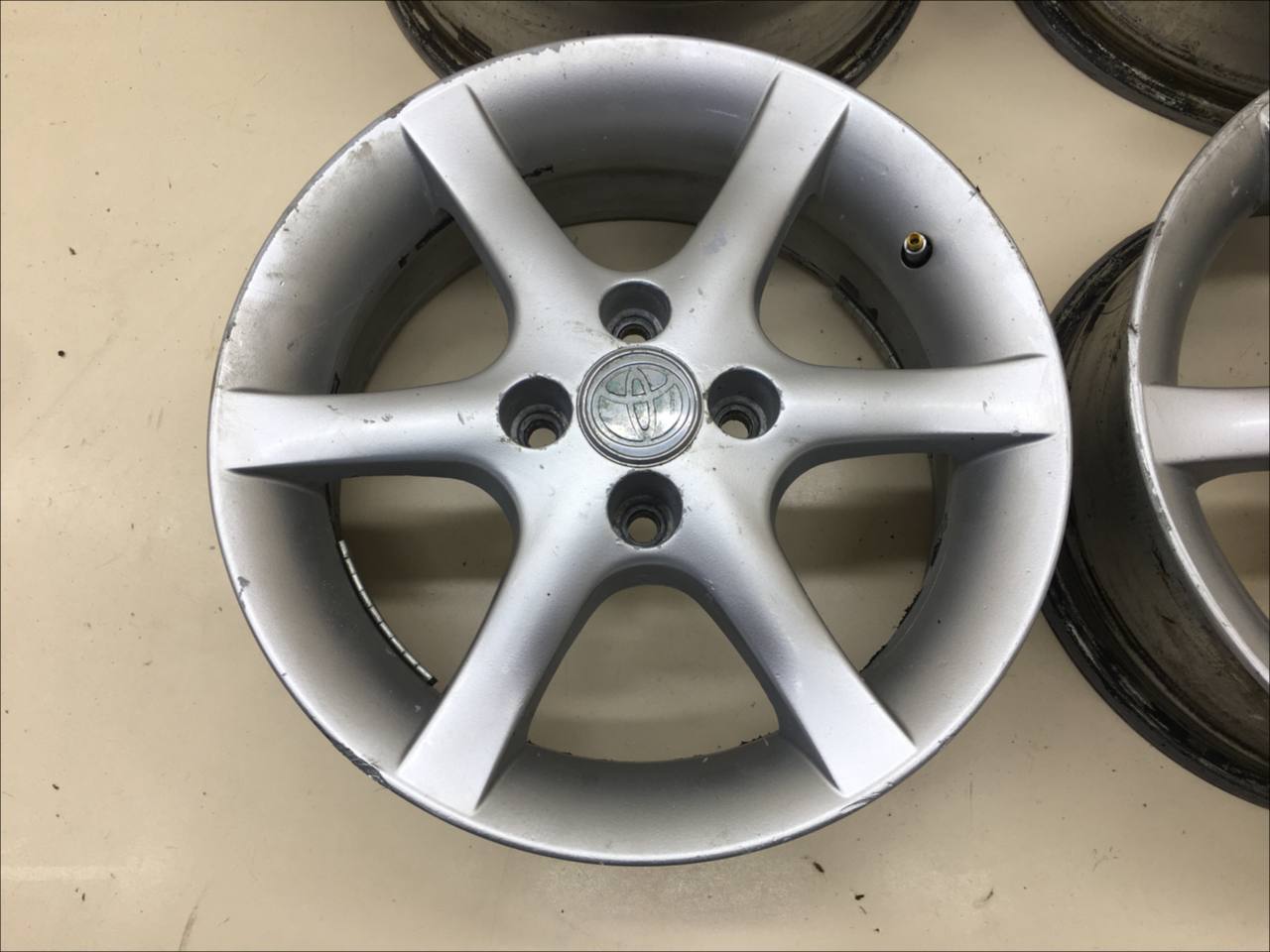 Диски к-кт R15 Литые