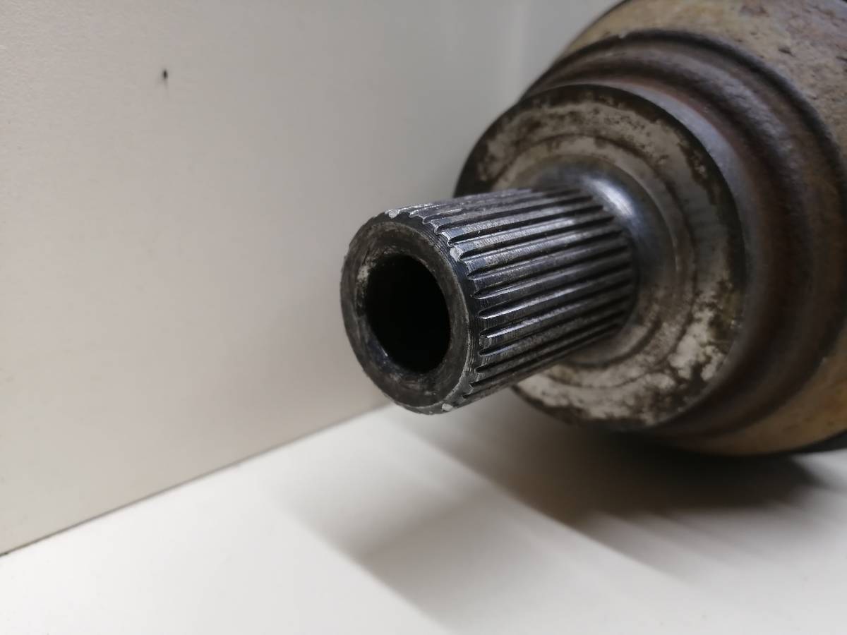 Полуось передняя правая Skoda Octavia (A5 1Z-) 2004-2013 Полуось передняя правая Skoda Octavia (A5 1Z-) 2004-2013