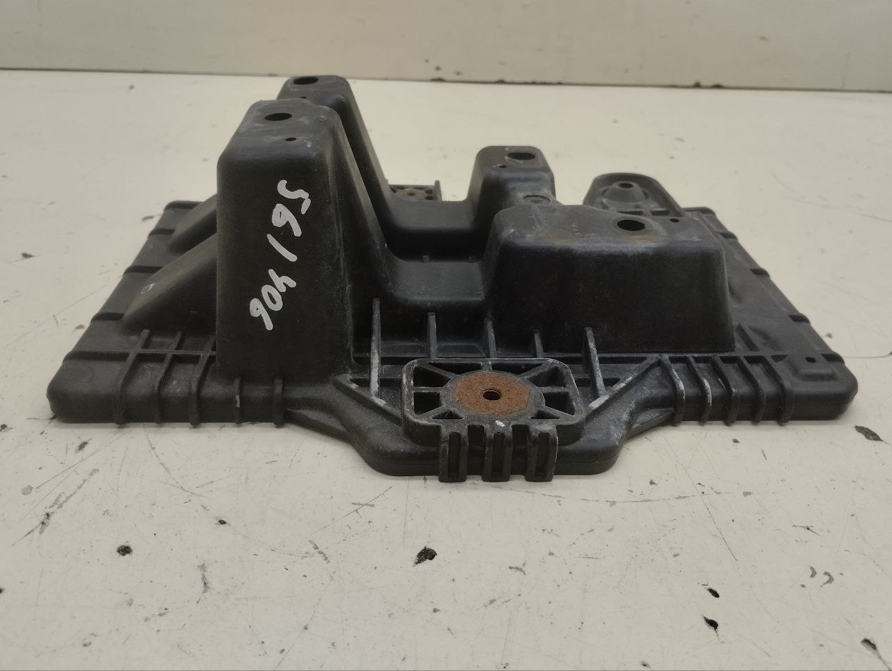 Крепление АКБ (корпус / подставка) Hyundai Tucson (TL) 2015-2021