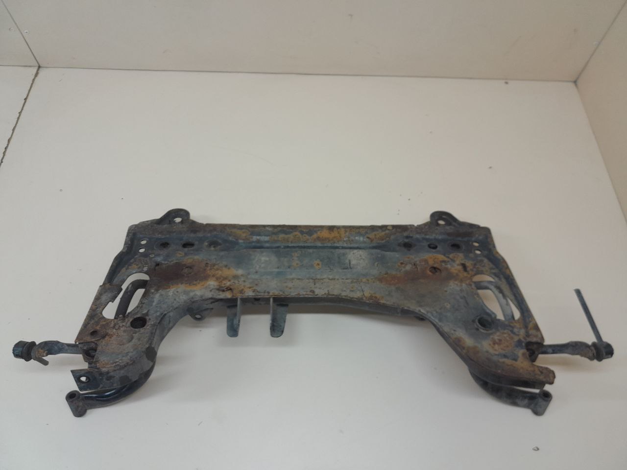 Балка подмоторная Ford Fiesta (MK5) 2002-2008