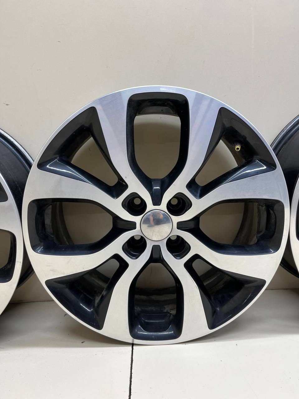 Диски к-кт R17 Литые