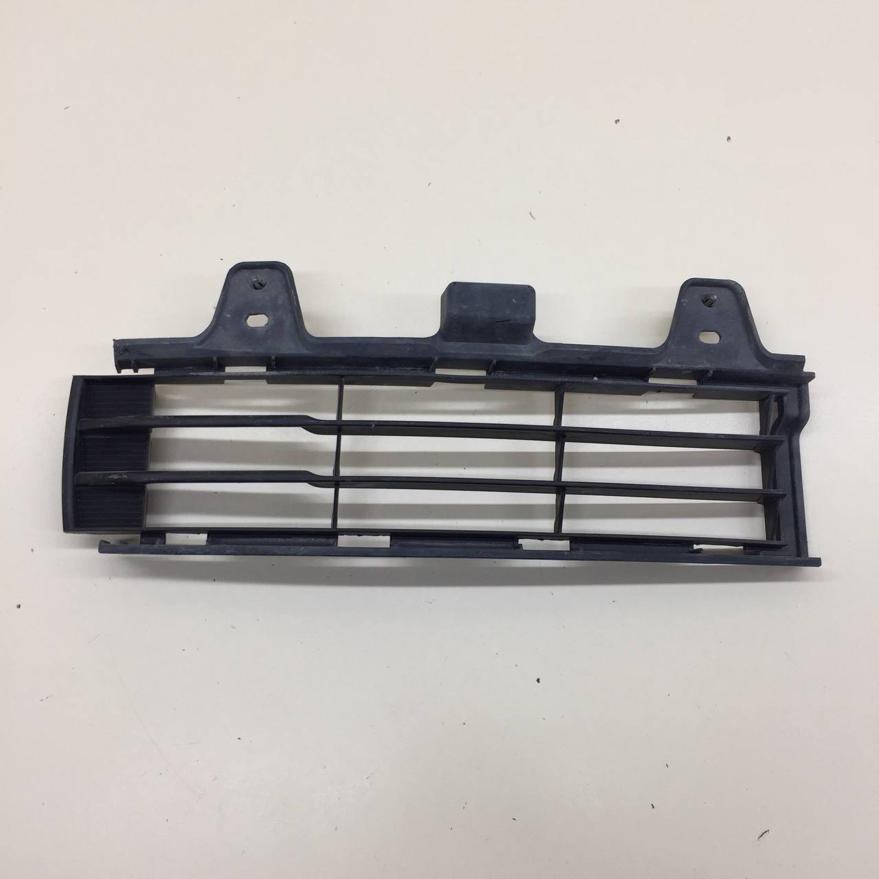 Решетка в бампер правая Toyota Land Cruiser (J200) 2007-2021