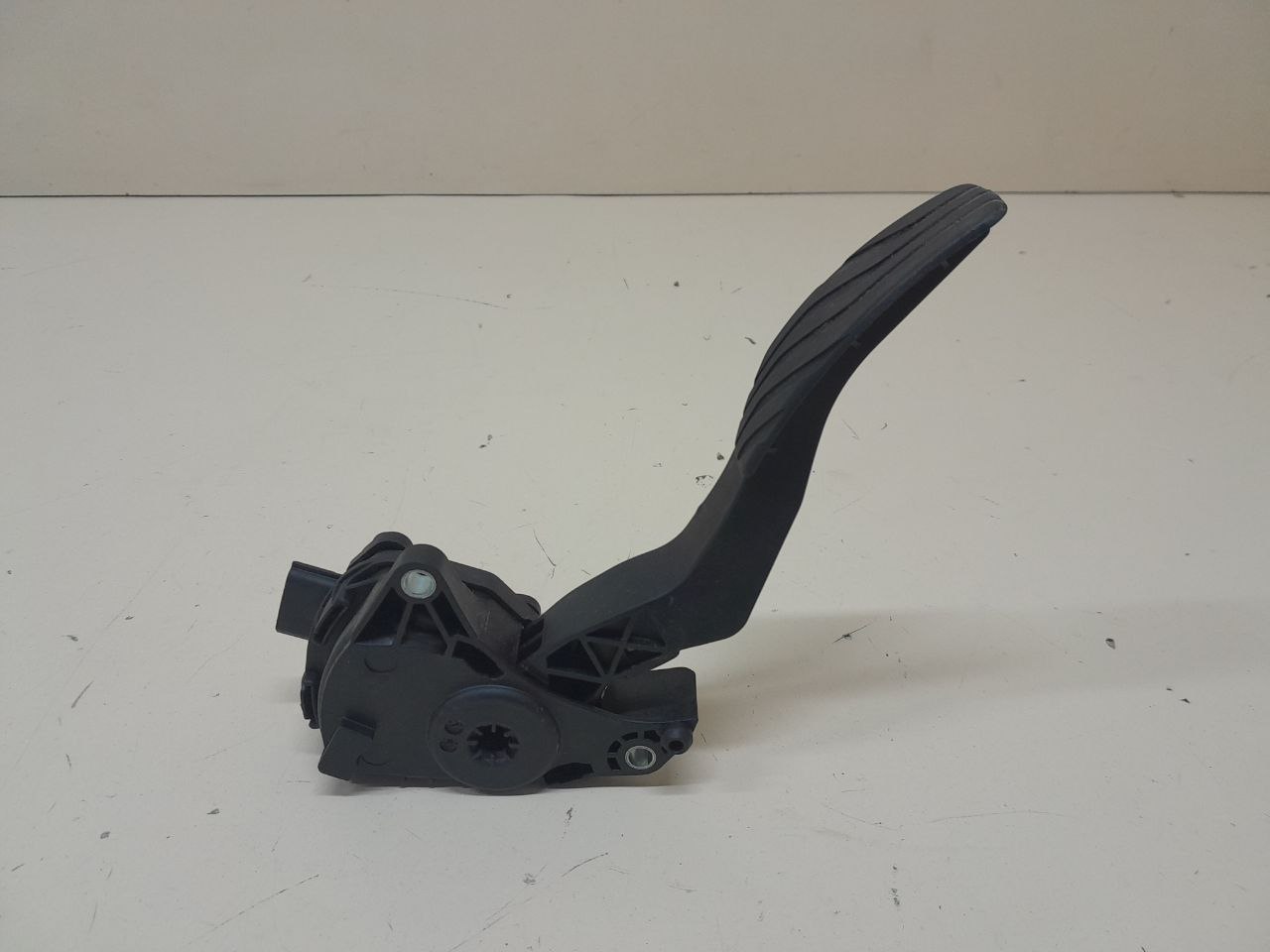 Педаль газа Nissan Qashqai (J11) 2014> Педаль газа Nissan Qashqai (J11) 2014>