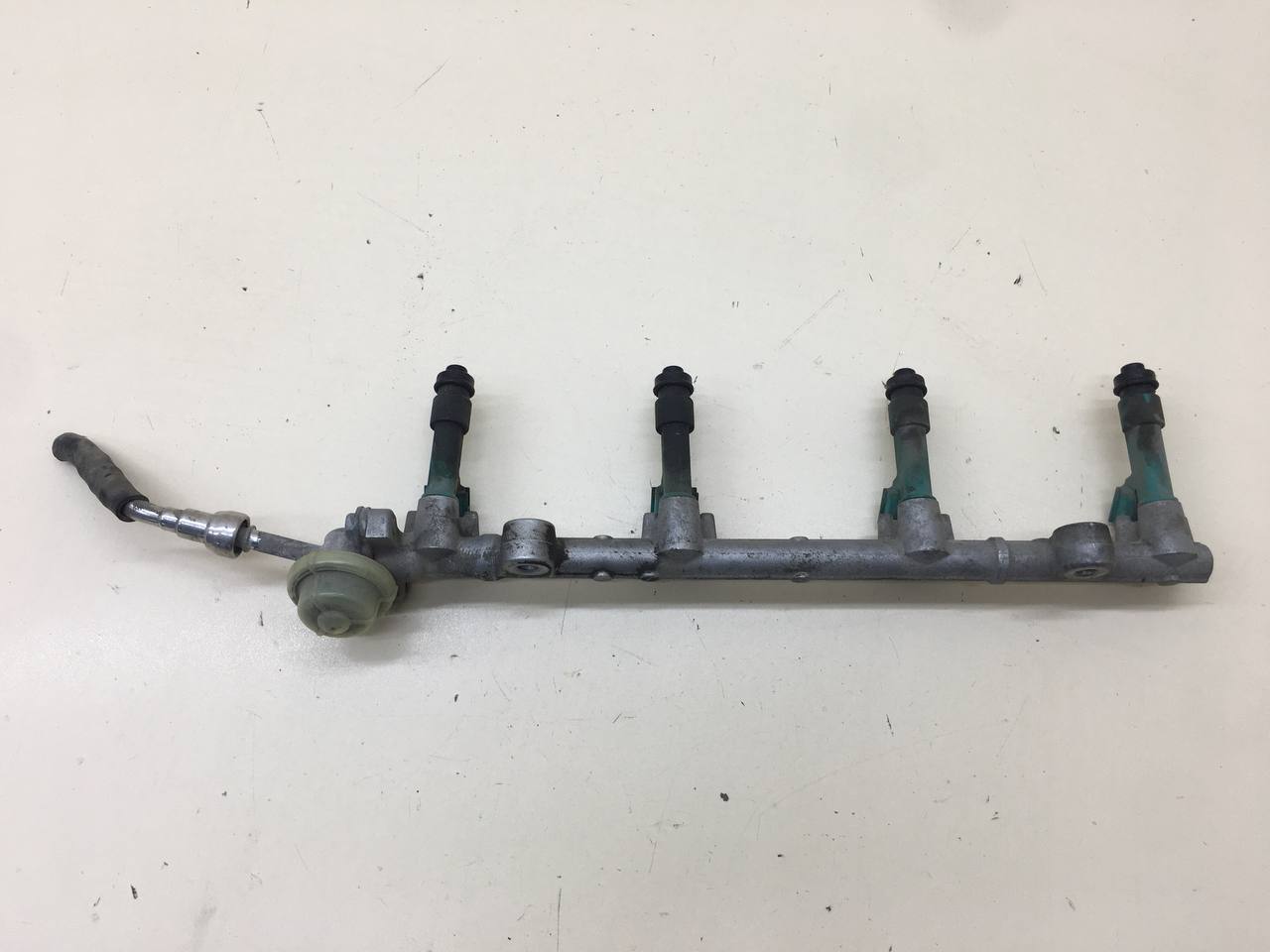 Рейка топливная (рампа) Toyota Rav 4 (A30) 2006-2013 Рейка топливная (рампа) Toyota Rav 4 (A30) 2006-2013