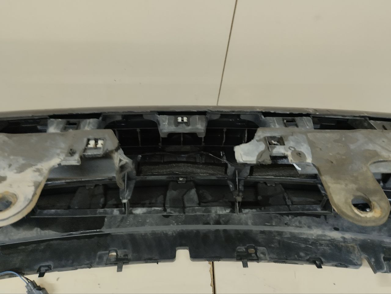 Бампер передний Land Rover Discovery 3 (L319) 2004-2009 Бампер передний Land Rover Discovery 3 (L319) 2004-2009
