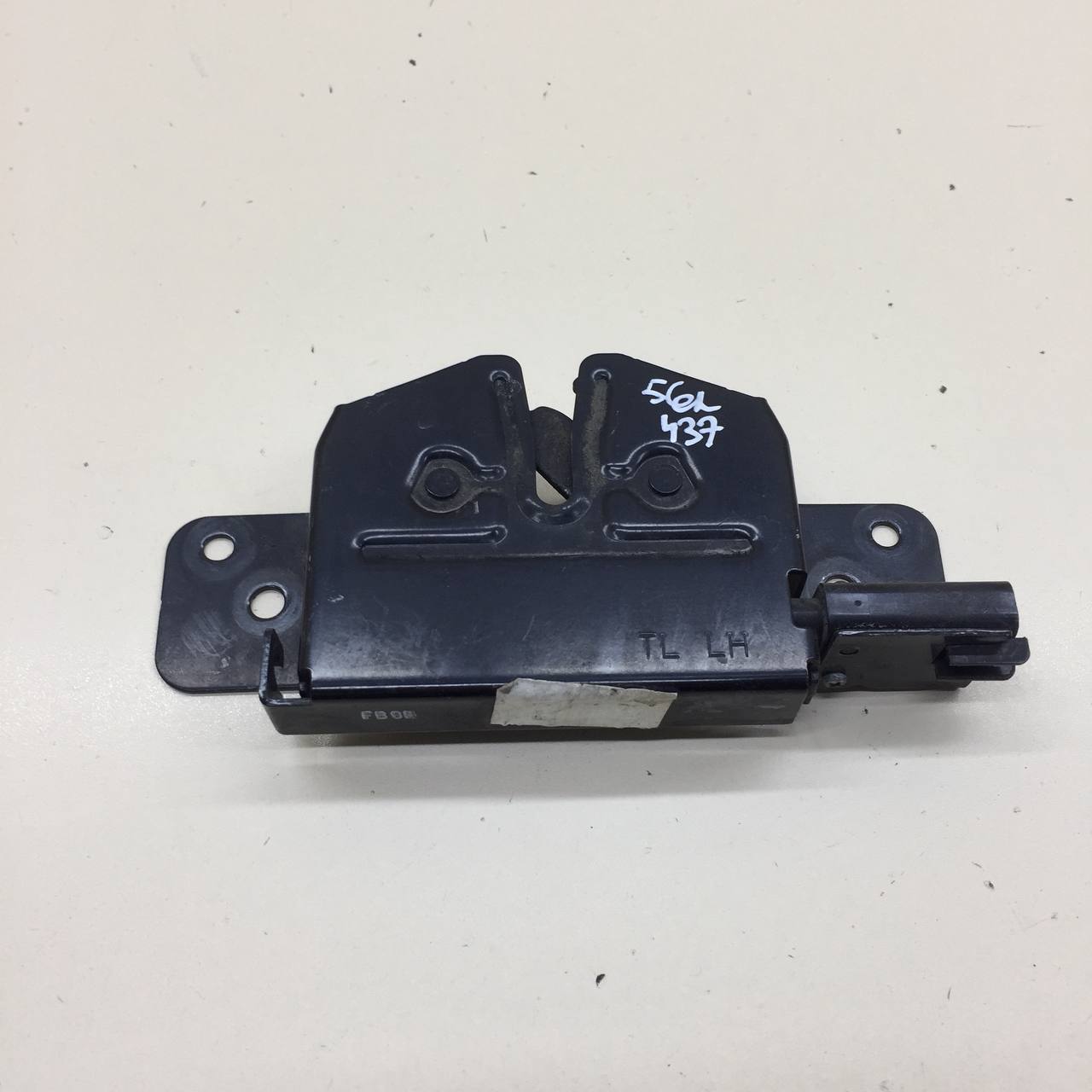 Замок капота Hyundai Tucson (TL) 2015-2021 Замок капота Hyundai Tucson (TL) 2015-2021