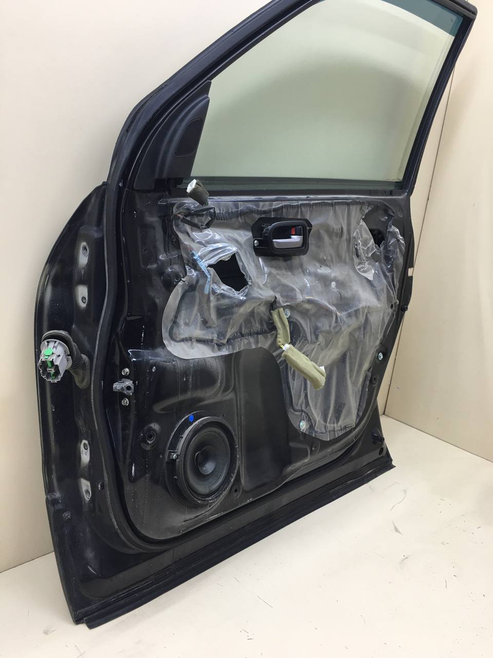 Дверь передняя правая Suzuki Grand Vitara 2005-2015 Дверь передняя правая Suzuki Grand Vitara 2005-2015