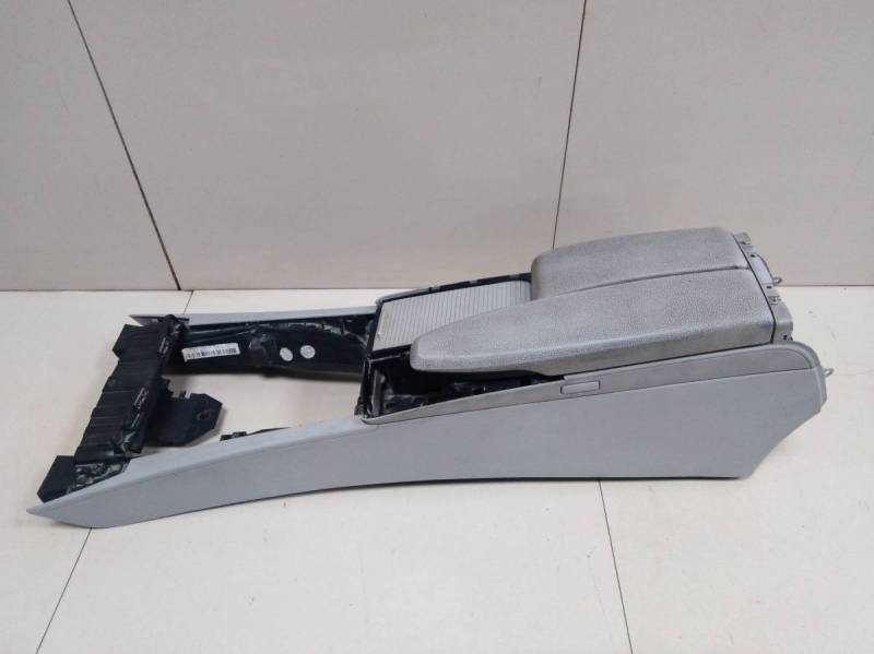 Консоль центральная Mercedes-Benz C-Class (W204) 2007-2014