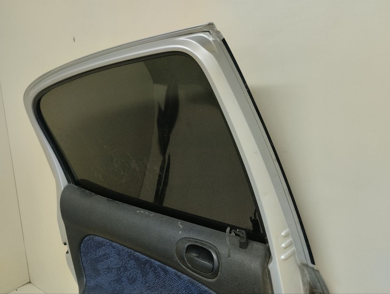 Дверь задняя левая Peugeot 206 1998-2012 Дверь задняя левая Peugeot 206 1998-2012