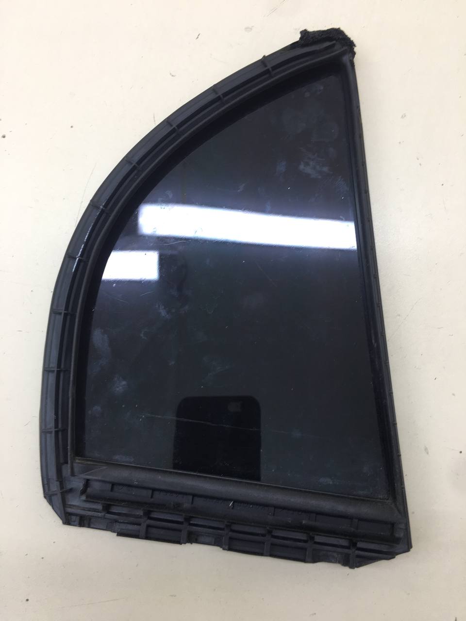 Стекло двери задней левой (форточка) Honda Civic 4D 2006-2012 Стекло двери задней левой (форточка) Honda Civic 4D 2006-2012
