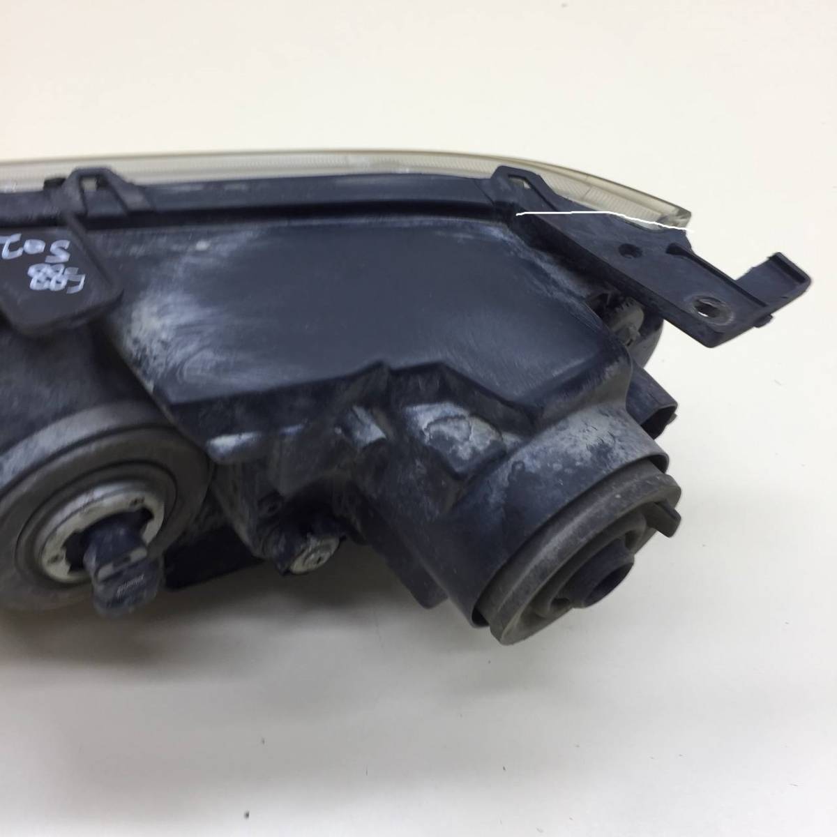 Фара правая Suzuki Grand Vitara 2005-2015