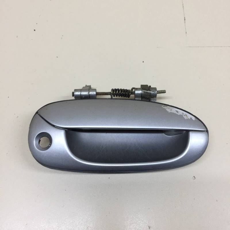 Ручка двери передней наружная правая Kia Sephia 2001-2004