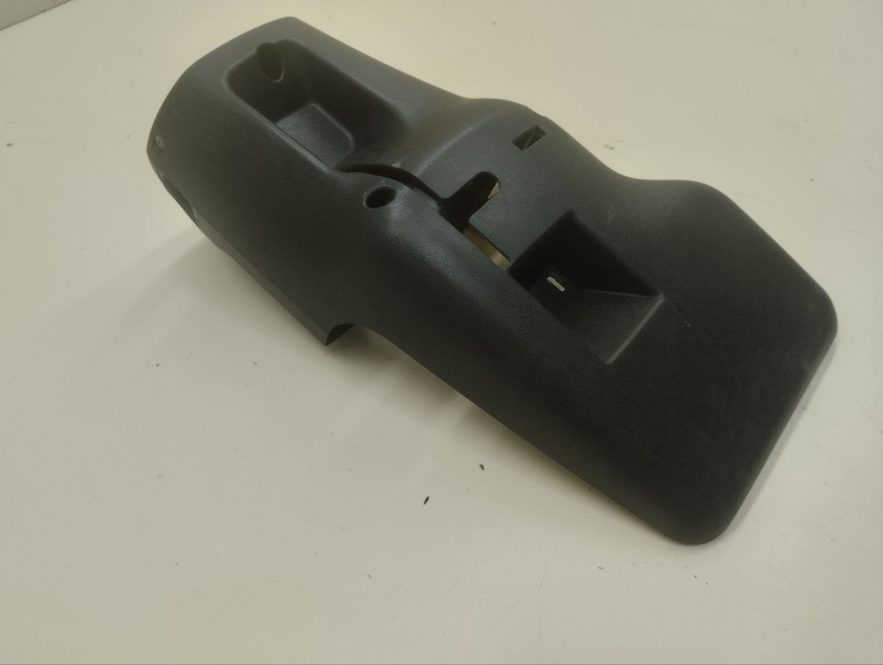 Кожух рулевой колонки Chevrolet Niva 2009-2020