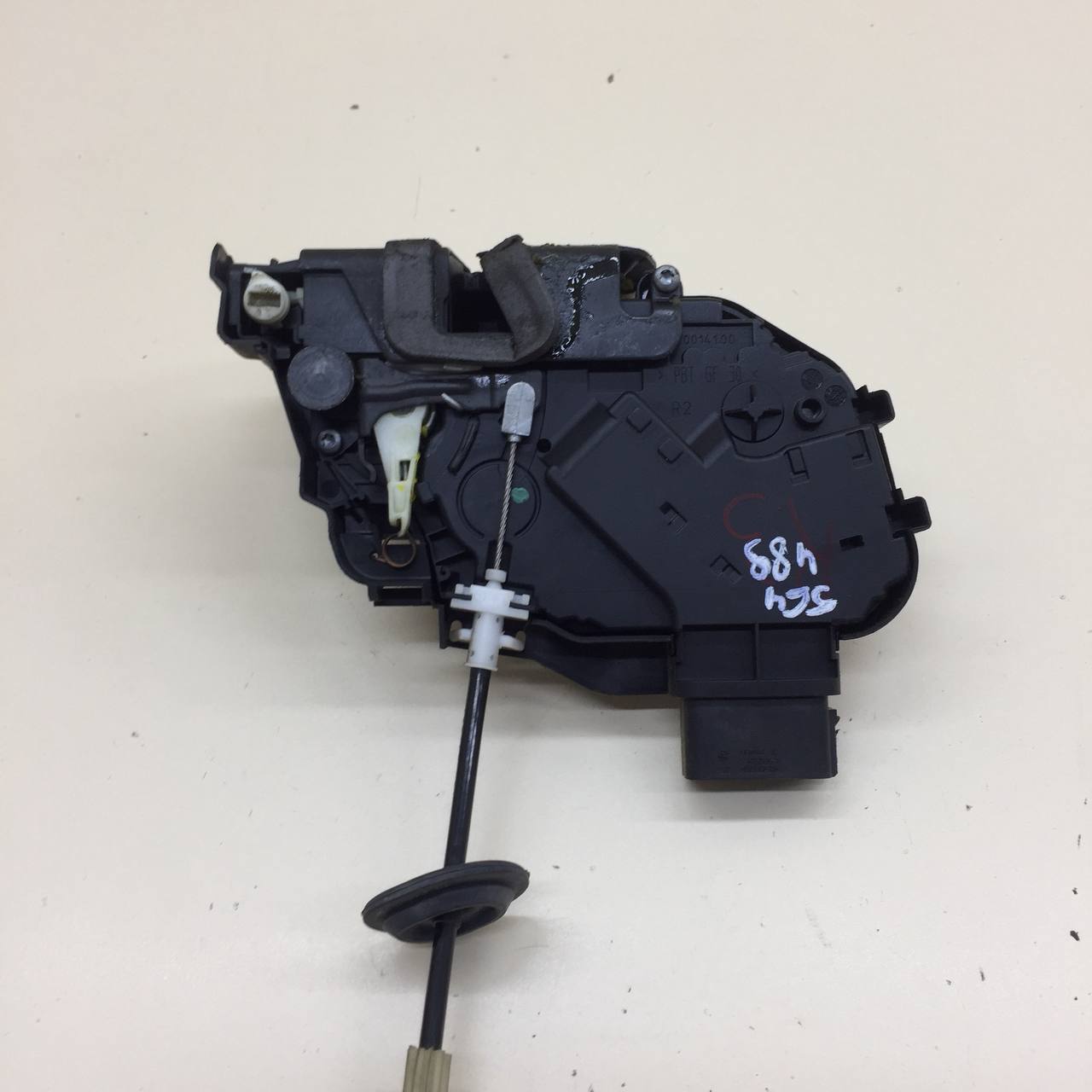 Замок двери задней правой Land Rover Range Rover Sport 2005-2012 Замок двери задней правой Land Rover Range Rover Sport 2005-2012