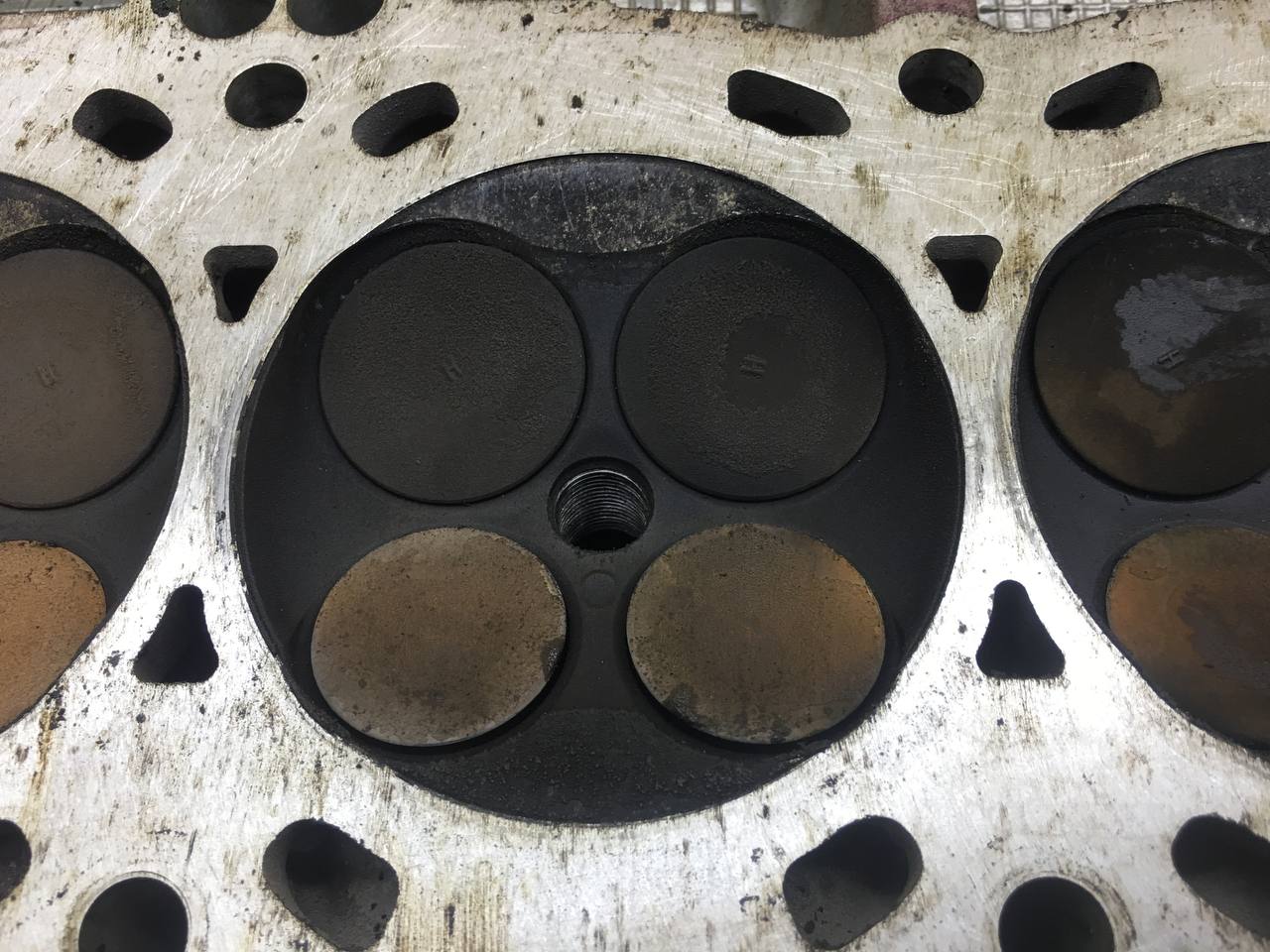Головка блока цилиндров Toyota Camry (XV50) 2011-2014 Головка блока цилиндров Toyota Camry (XV50) 2011-2014