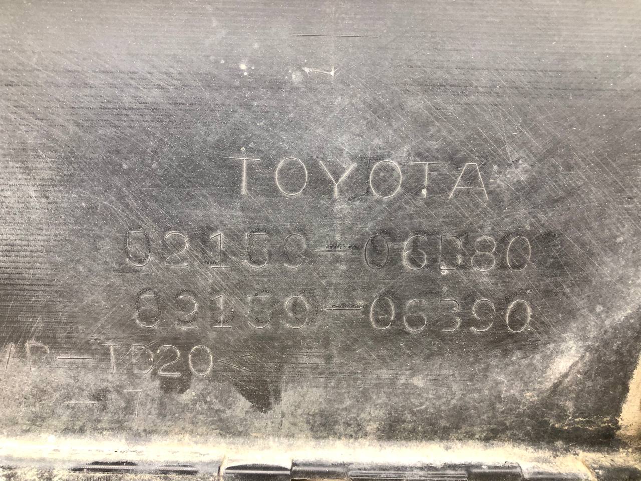 Бампер задний Toyota Camry (XV70) 2017> Бампер задний Toyota Camry (XV70) 2017>