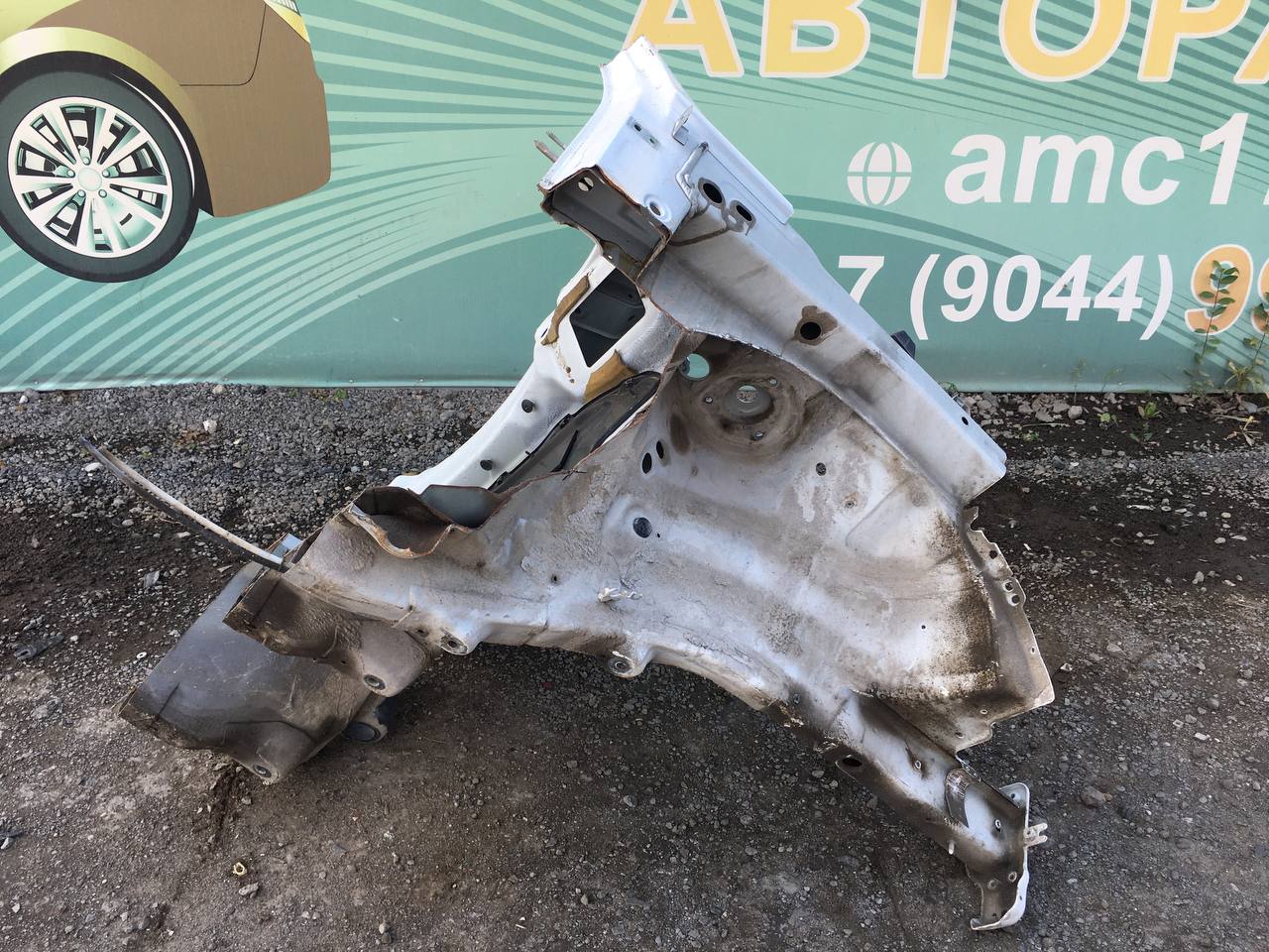 Четверть передняя правая Volkswagen Tiguan (5N1) 2007-2011 Четверть передняя правая Volkswagen Tiguan (5N1) 2007-2011