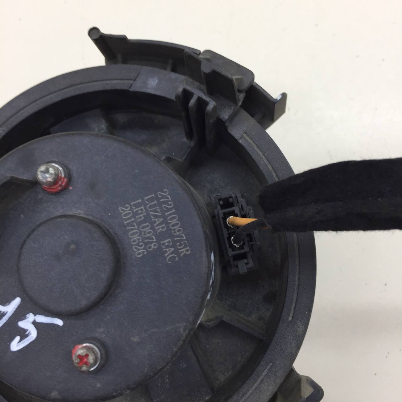 Моторчик отопителя Renault Logan (2) 2014>