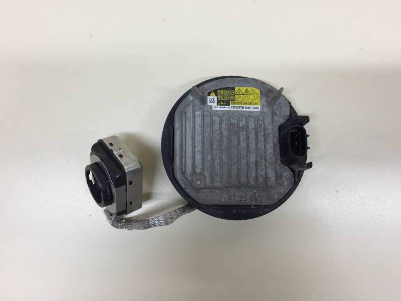 Блок ксеноновой лампы Toyota Camry (V50) 2011-2017