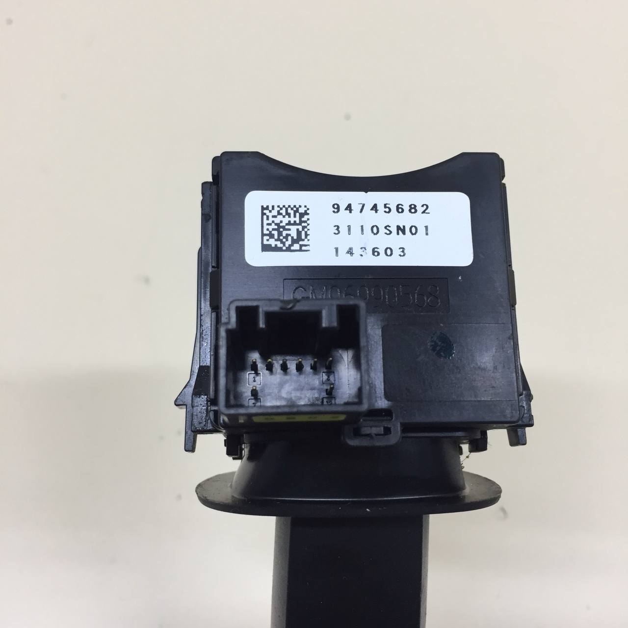 Переключатель поворотов подрулевой Chevrolet Cobalt (T250) 2011-2015 Переключатель поворотов подрулевой Chevrolet Cobalt (T250) 2011-2015