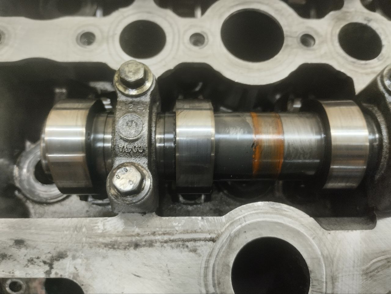 Головка блока цилиндров Land Rover Discovery 3 (L319) 2004-2009 Головка блока цилиндров Land Rover Discovery 3 (L319) 2004-2009
