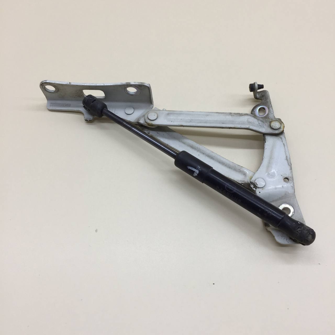Петля крышки багажника Mazda Mazda 6 (GH) 2007-2012