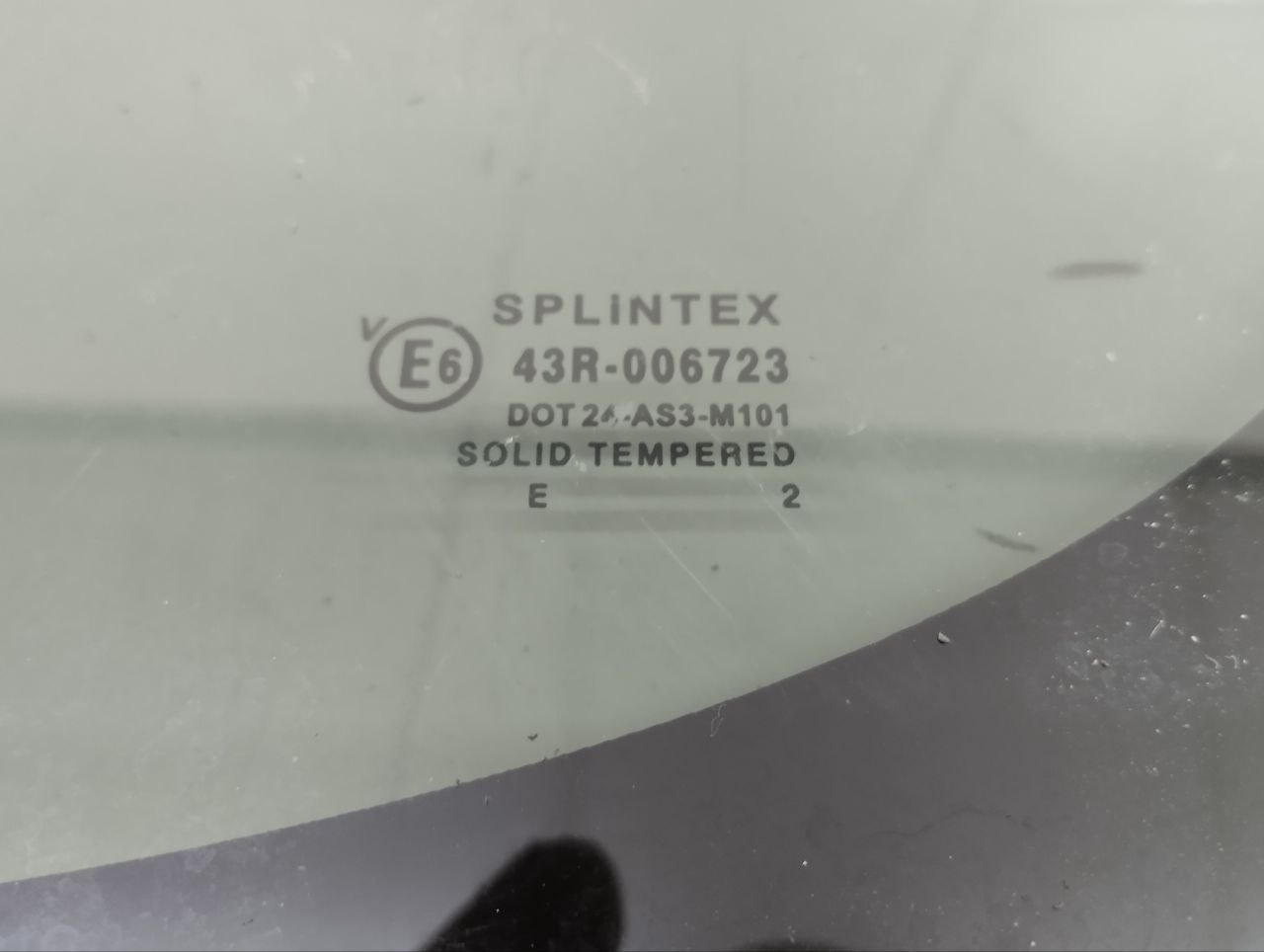 Стекло двери задней левой Peugeot 107 2006-2014