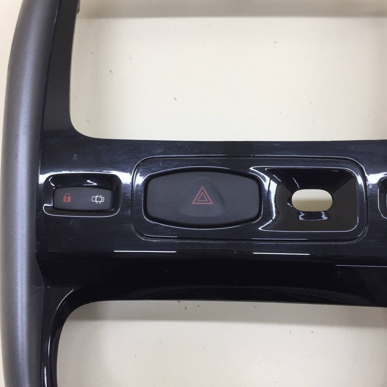 Блок кнопок Renault Duster (HSA, HSM) 2012> Блок кнопок Renault Duster (HSA, HSM) 2012>