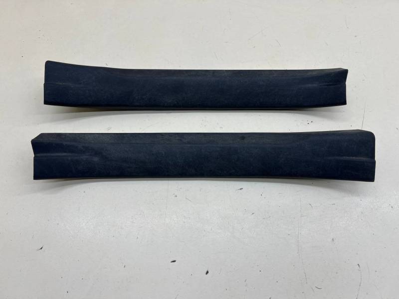 Накладка порога (внутренняя) Toyota Auris (E150) 2006-2012