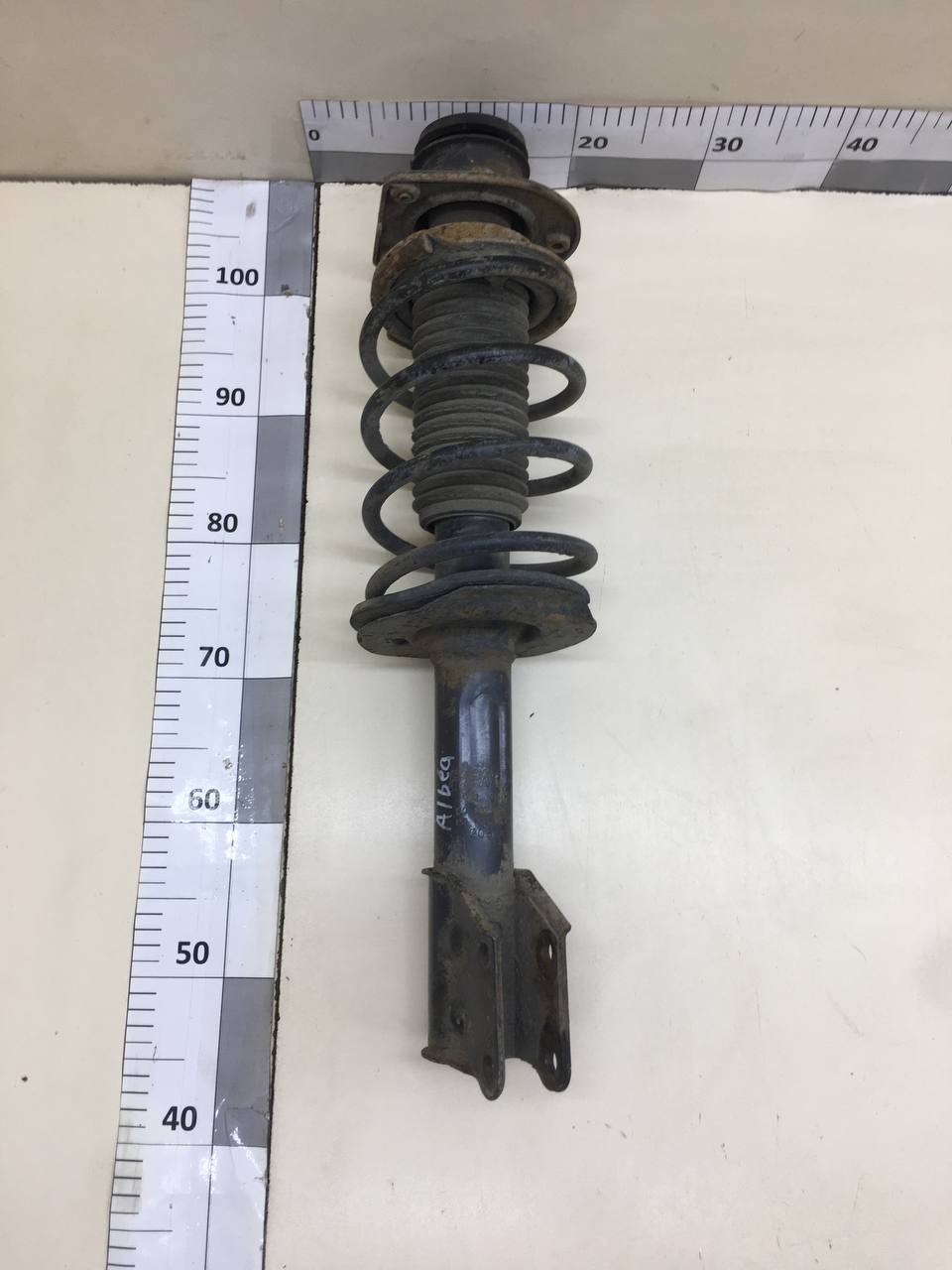 Амортизатор передний Fiat Albea 2002-2012