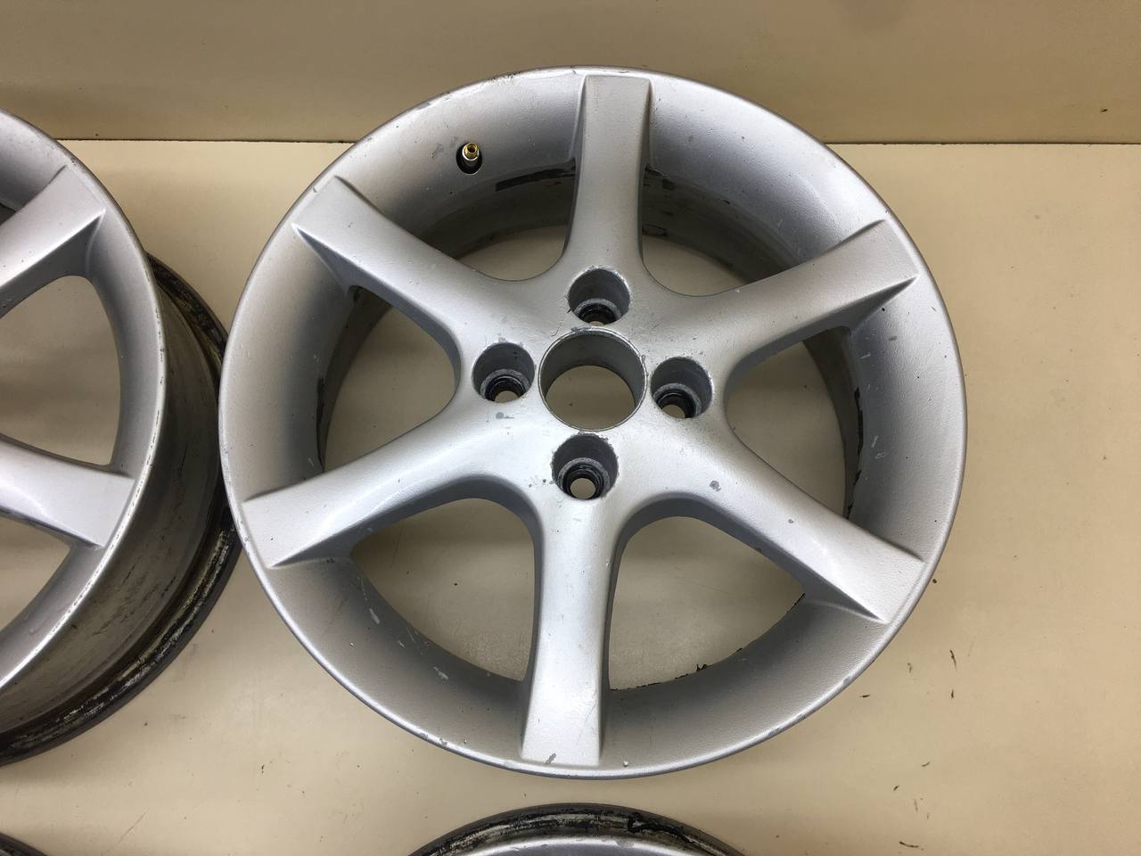 Диски к-кт R15 Литые