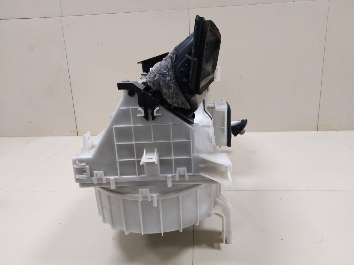 Корпус отопителя Mitsubishi Lancer X (CX, CY) 2007> Корпус отопителя Mitsubishi Lancer X (CX, CY) 2007>