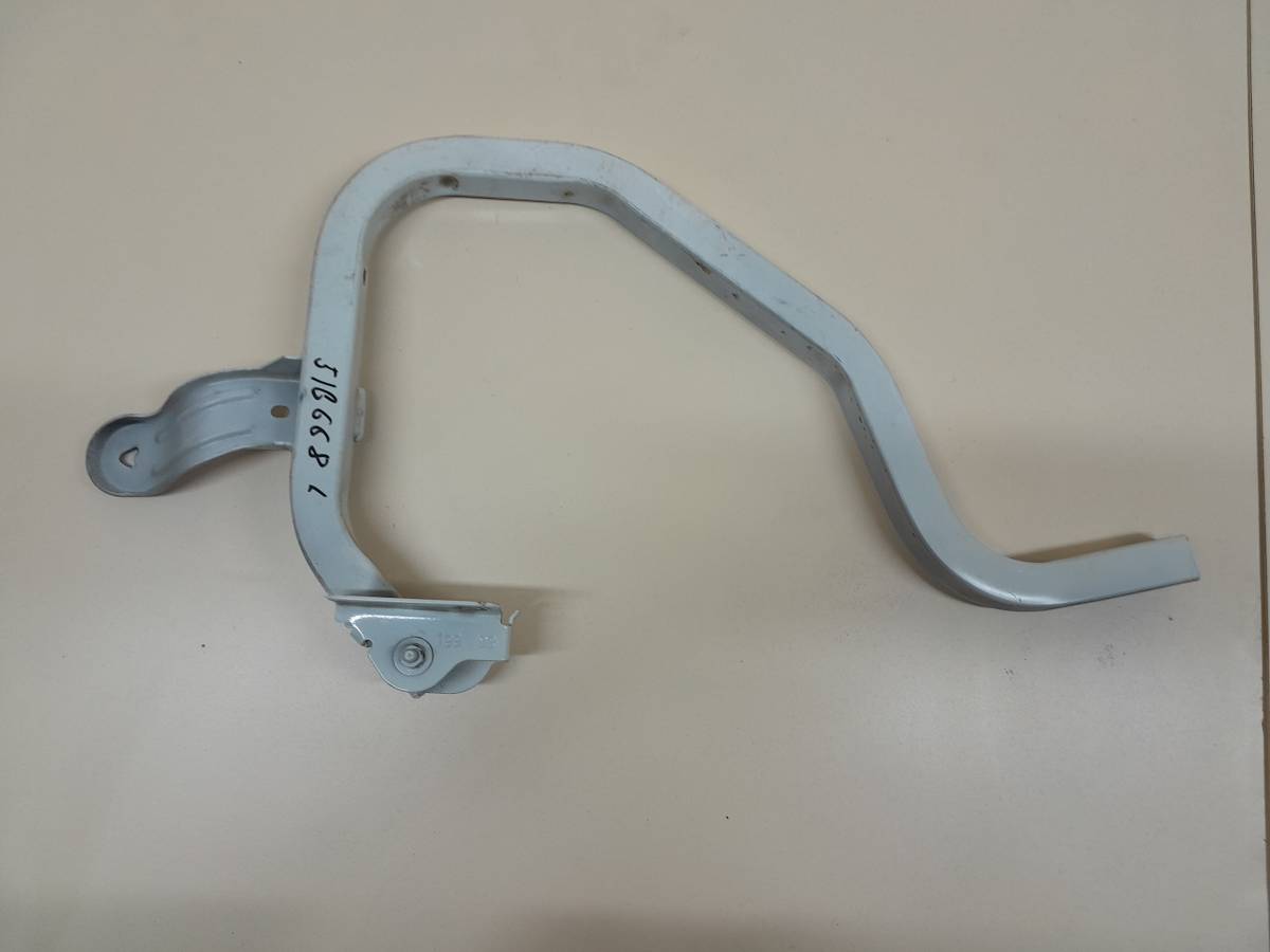 Петля крышки багажника Renault Logan (1) 2005-2014 Петля крышки багажника Renault Logan (1) 2005-2014