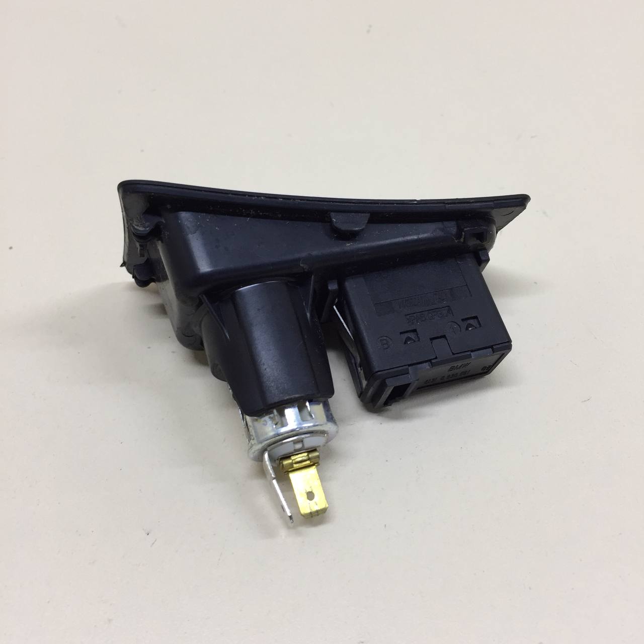 Разъем BMW 1-series E87/E81 2004-2011 Разъем BMW 1-series E87/E81 2004-2011