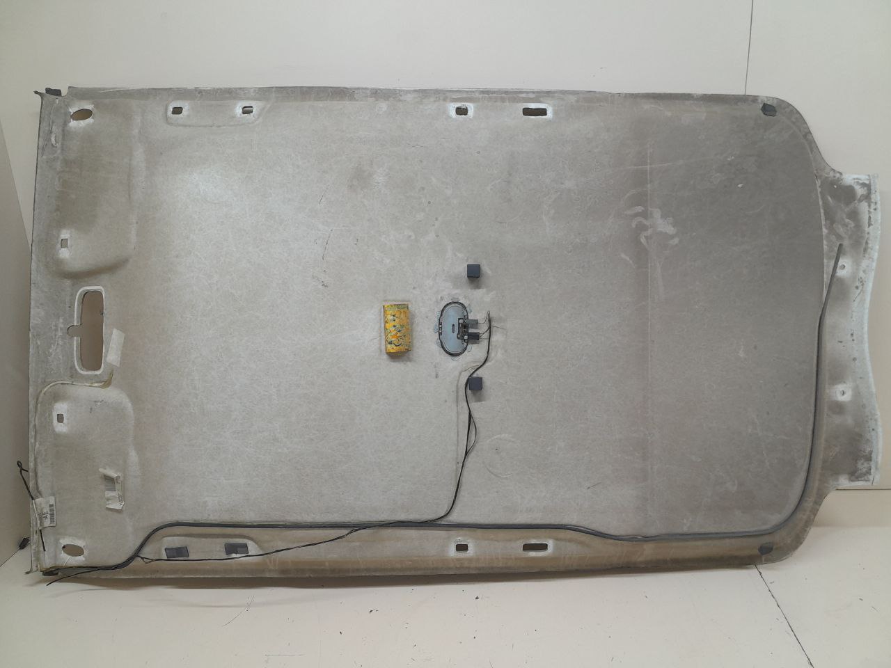 Обшивка потолка Ford Fusion (JU) 2002-2012 Обшивка потолка Ford Fusion (JU) 2002-2012