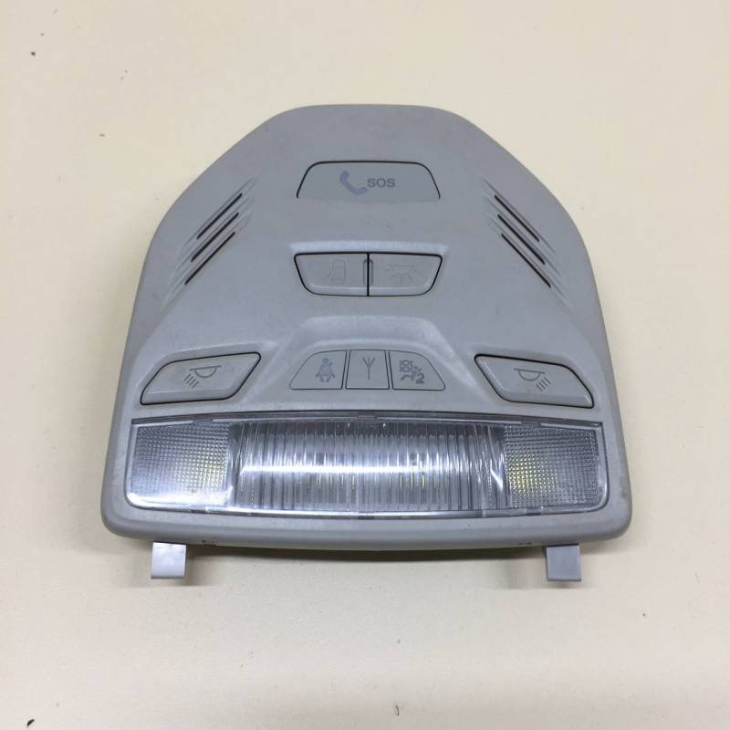 Плафон салонный Lada Vesta 2015>