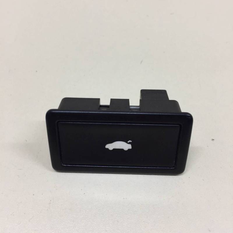 Кнопка открывания багажника Audi Q7 (4L) 2005-2015