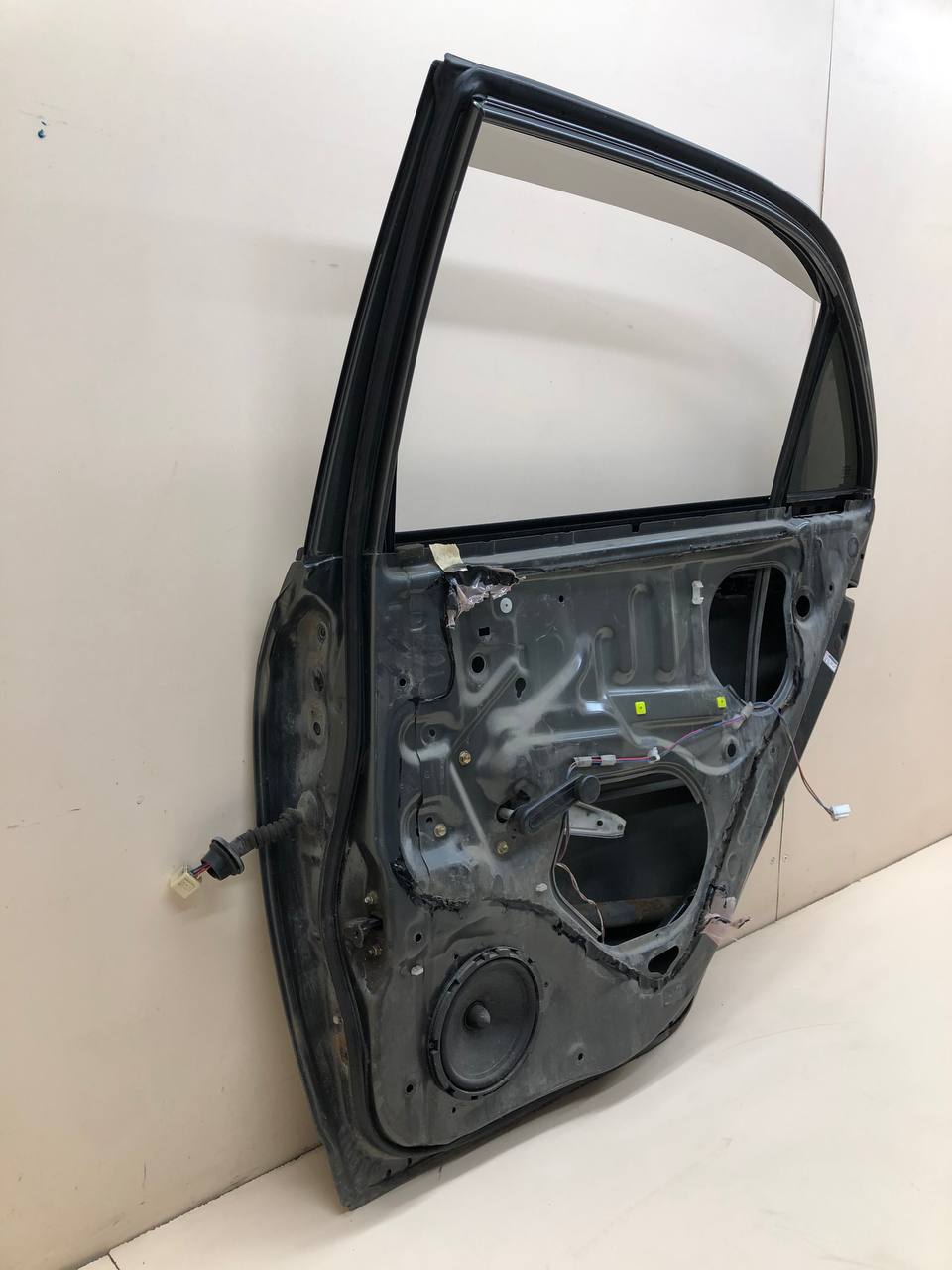 Дверь задняя правая Toyota Corolla E120 2001-2007
