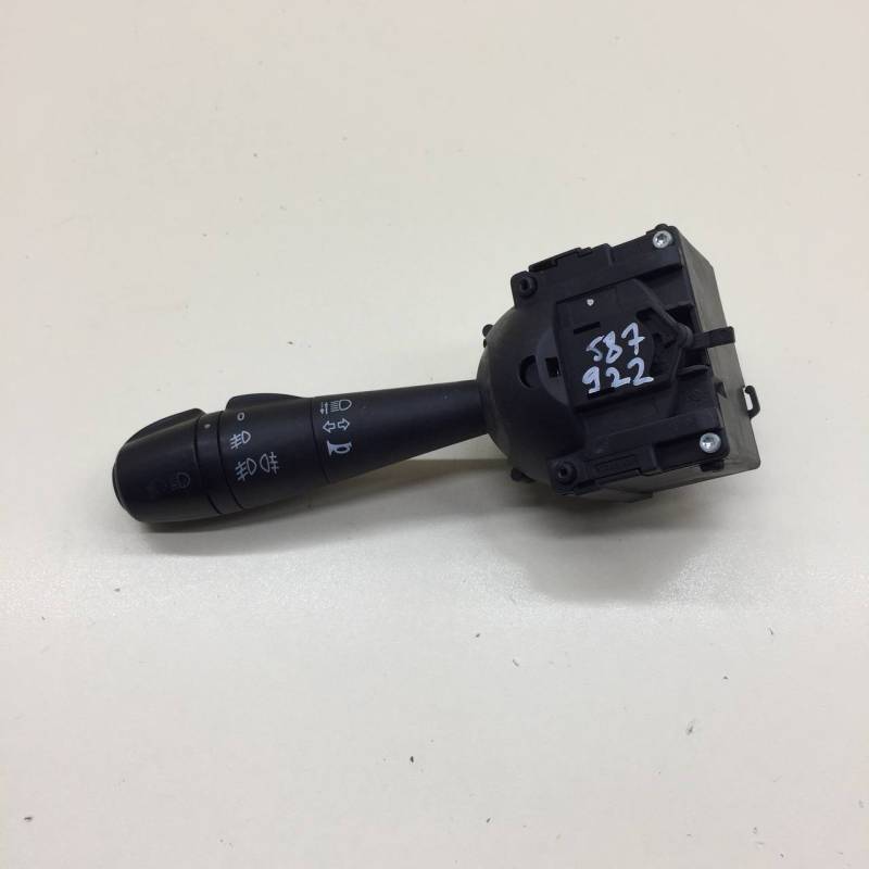 Переключатель поворотов подрулевой Renault Duster (HSA, HSM) 2012> Переключатель поворотов подрулевой Renault Duster (HSA, HSM) 2012>